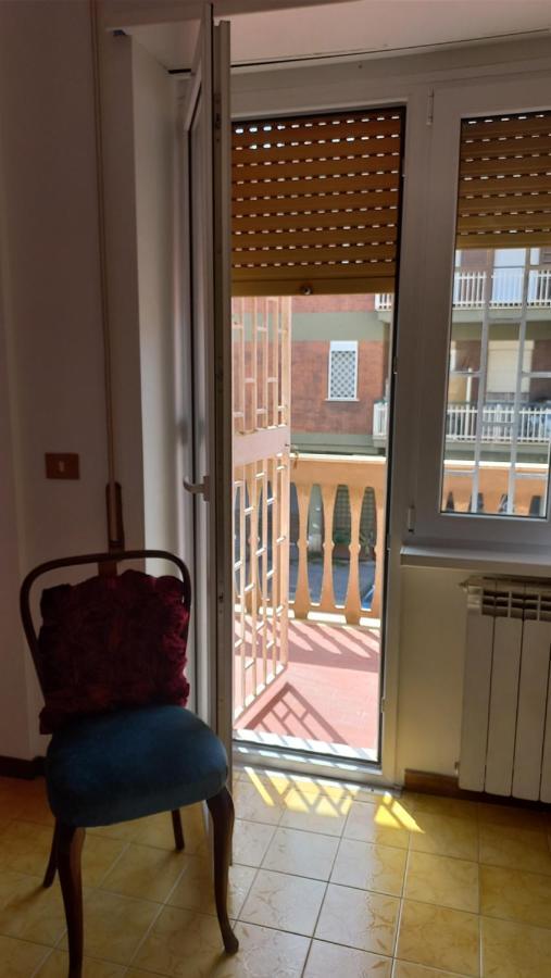 Appartamento Incantevole Al Centro Di Torvaianica Exteriér fotografie