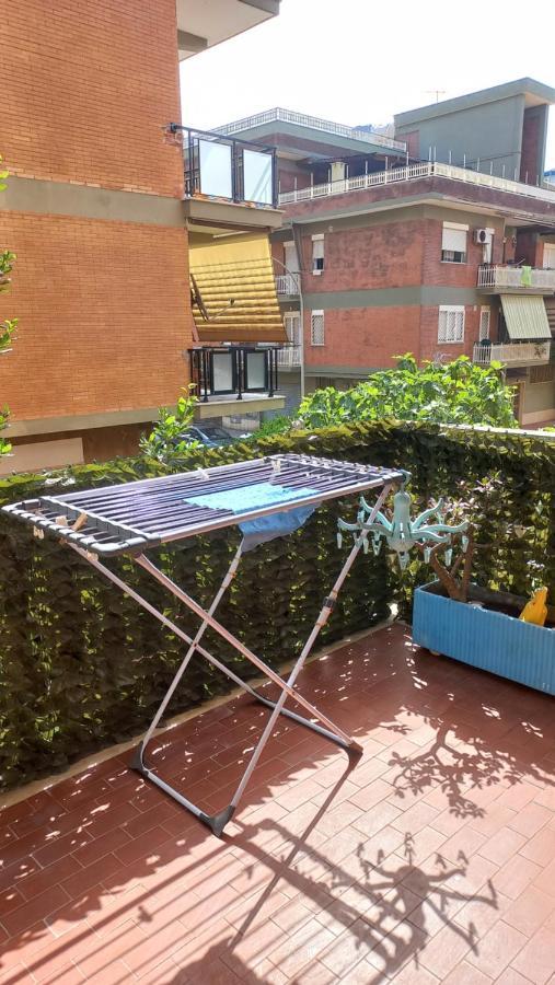Appartamento Incantevole Al Centro Di Torvaianica Exteriér fotografie
